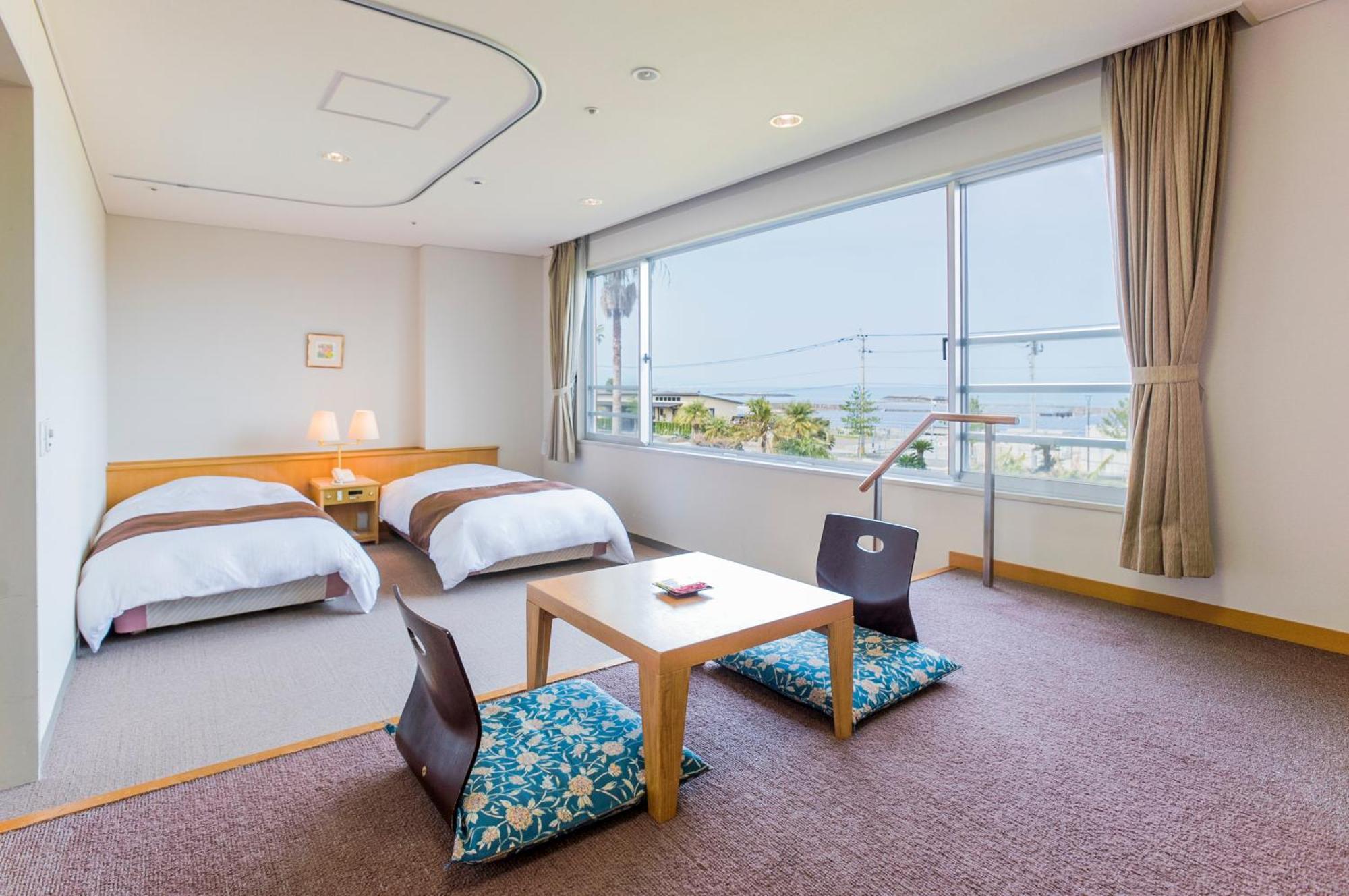 Hotel Koran no Yu Kinkouro Ibusuki Habitación foto